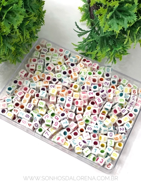 ENTREMEIO DADINHO BRANCO COM NÚMEROS COLORIDOS 30 GRAMAS