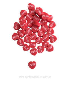 ENTREMEIO DE FIMO CORAÇÃO LOVE 10MM COM 10 UNIDADES
