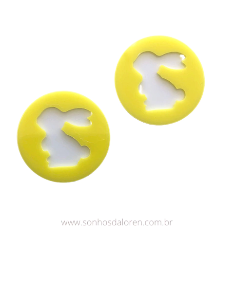 APLIQUE ACRILICO REDONDO COELHO VAZADO AMARELO BÊBÊ 3,5CM X 3,5CM KIT COM 2 UNIDADES