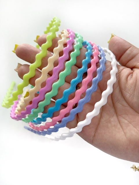 TIARA ONDULADA KIT COM 8 UNIDADES