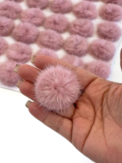 POMPONS ACHATADINHOS DE PELUCIA 4,5 ROSA ANTIGO 2 UNIDADES - comprar online