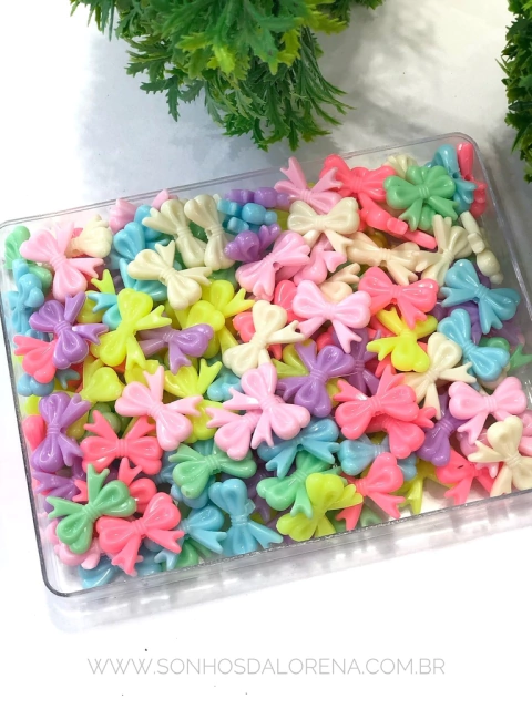 ENTREMEIO LAÇOS COM PONTAS TAM P TONS CANDY COM 30 GRAMAS