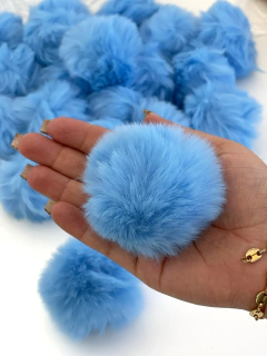 POMPOM DE PELUCIA 7CM AZUL CELESTE GRANDÃO UNIDADE - comprar online