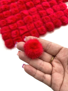 POMPONS ACHATADINHOS DE PELUCIA 2,5CM VERMELHO 2 UNIDADES - comprar online