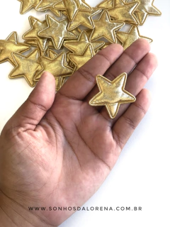 APLIQUE ESTRELA METALIZADA DOURADA COM 02 UNIDADES TAMANHO 4CM - comprar online