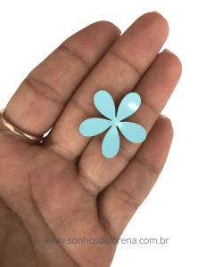 APLIQUE DE FLOR EM LONITA VERNIZ M DÁLIA 2,5 CM COM 05 UNIDADES - Sonhos da Lorena