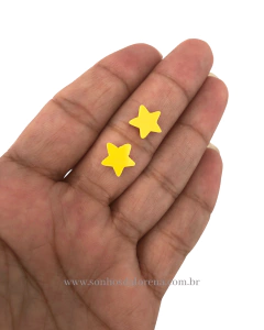 APLIQUE ACRILICO ESTRELA AMARELA 1CM COM 30 UNIDADES - comprar online