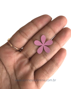 APLIQUE DE FLOR EM LONITA VERNIZ P PETUNIA 2CM COM 05 UNIDADES - Sonhos da Lorena