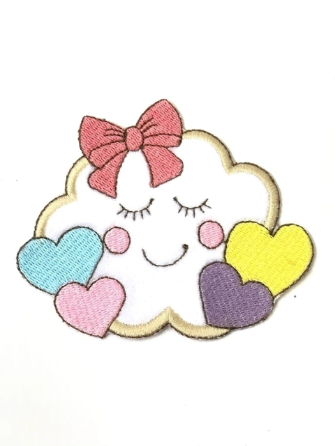 APLIQUE TERMOCOLANTE NUVEM COM CORAÇÕES DOS LADOS TAM G 9X10,5 UNIDADE