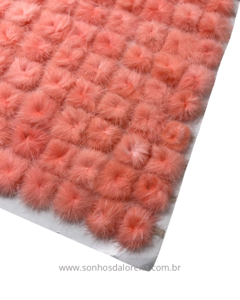 POMPONS ACHATADINHOS DE PELUCIA 2,5 GOIABA 2 UNIDADES