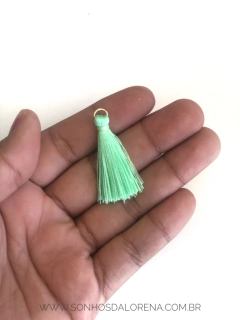 TASSEL VERDE COM ARGOLA DOURADA DE 3CM KIT COM 2 UNIDADES - comprar online