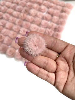 POMPONS ACHATADINHOS DE PELUCIA 2,5CM ROSÉ 2 UNIDADES - comprar online