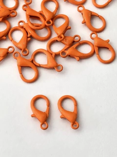 FECHO LAGOSTA METAL PINTADO 20MM KIT COM 02 UNIDADES - Sonhos da Lorena