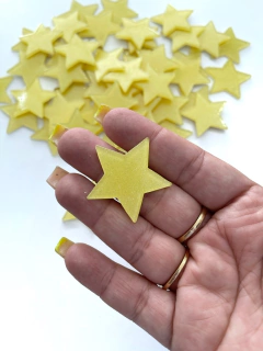 ESTRELA EM ACRILICO AMARELO VANILA 2 UNIDADES - comprar online