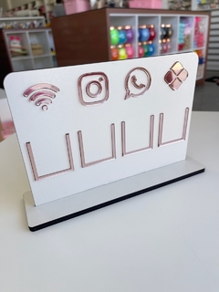 PLACA PIX EM MDF BRANCO COM DETALHE EM ACRILICO ROSE 22CM X 15CM - comprar online