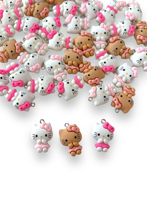 PINGENTE DE RESINA HELLO KITTY COM 05 UNIDADES