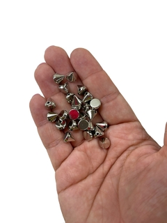 APLIQUE SPIKE 8MM PRATA (20 UNIDADES) - comprar online