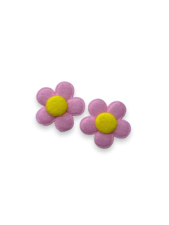 FLOR DE TECIDO ROSA COM O MIOLO AMARELO COM 2 UNIDADES