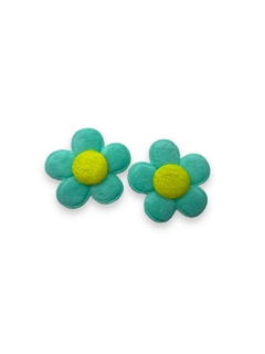 FLOR DE TECIDO VERDE COM O MIOLO AMARELO COM 2 UNIDADES