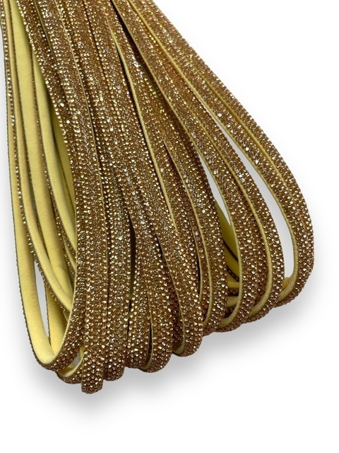 MEIA CANA DE STRASS DOURADA 8MM (1 METRO)
