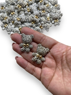 APLIQUE RESINADO URSINHO PRATA 3CM (2 UNIDADES) - comprar online
