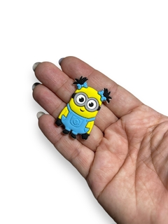 APLIQUE EMBORRACHADO MENINA MINIONS AZUL CLARO (MEU MALVADO FAVORITO) 3CM (2 UNIDADES) - comprar online