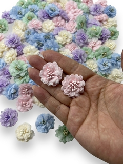 APLIQUE FLOR DE TECIDO BELA 3CM (2 UNIDADES) na internet