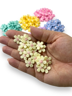 APLIQUE MINI FLOR BORDADA 1,5CM COM 5 UNIDADES - loja online