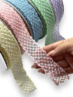FITA ORGANZA BORDADA COLMEIA 38MM (2 METROS) - comprar online