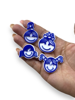 APLIQUE ACRILICO BONECAS VERÃO INFANTIL AZUL ROYAL (4 UNIDADES) na internet