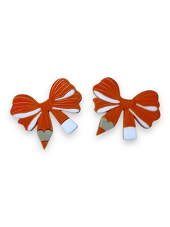 APLIQUE ACRILICO LAÇO PONTA LAPIS LARANJA 4 X 3,5CM COM 2 UNIDADES - comprar online