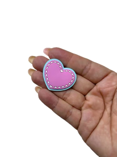 APLIQUE EMBORRACHADO CORAÇÃO PESPONTADO ROSA E AZUL 3CM (2 UNIDADES) - comprar online