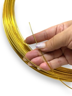 ARAME DE ALUMINIO 1,5MM DOURADO (METRO) - Sonhos da Lorena