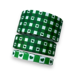 FITA GORGURÂO ESTAMPADA XADREZ CORAÇÃO VERDE BANDEIRA(3 METROS) - comprar online