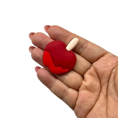 APLIQUE EMBORRACHADO JUNINO MAÇÃ DO AMOR (2 UNIDADES) na internet