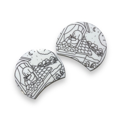 APLIQUE ACRILICO ORELHINHAS ESTAMPADA BOBBIE GOODS CENARIO PARA COLORIR (02 UNIDADES) - comprar online