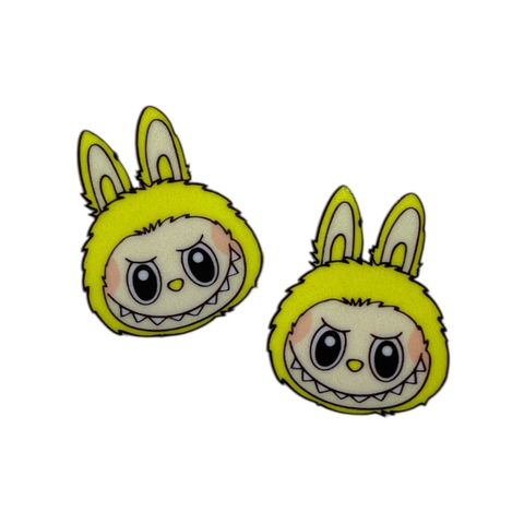 APLIQUE ACRILICO ESTAMPADO LABUBU AMARELO 3CM (UNIDADE) - comprar online