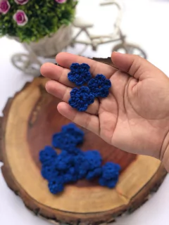 FLOR DE CROCHÊ KIT COM 3 UNIDADES - comprar online