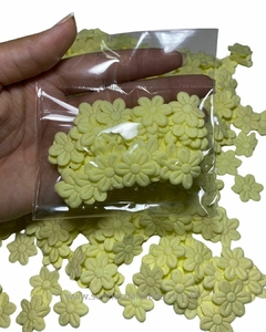 Imagem do FLOR PRENSADA COM 05 GRAMAS APROXIMADAMENTE 50 UNIDADES AMARELO BB