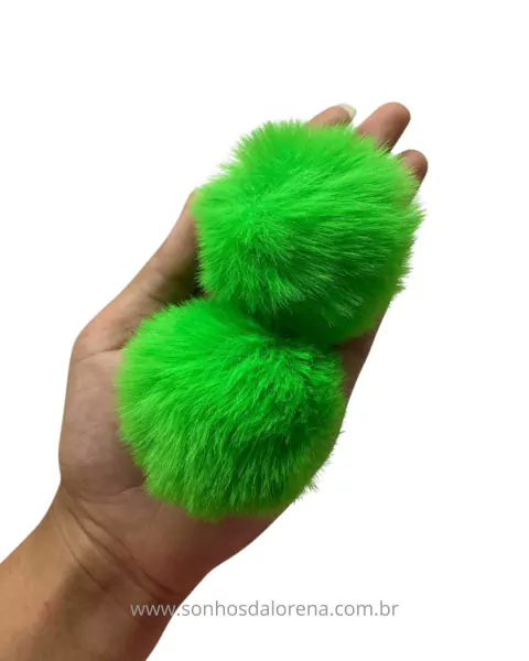 POMPOM DE PELUCIA 5 CM VERDE GRAMA (COM 2 UND)