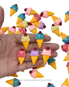 APLIQUES DE RESINA SORVETE CASQUINHA MISTO 2CM (5 UNIDADES) - comprar online