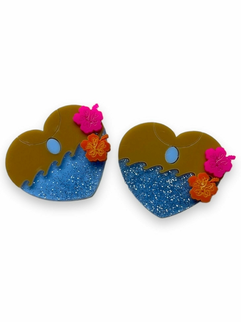 APLIQUE ACRILICO CORAÇÃO COM FLORES/MOANA 3,5CM (02 UNIDADES)