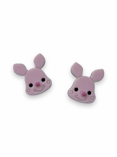 APLIQUE ACRILICO URSINHO LEITÃO/URSINHO POOH 2,5CM (2 UNIDADES)