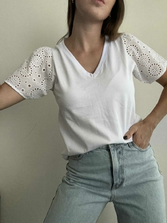 Imagen de Remera QUARZO broderie