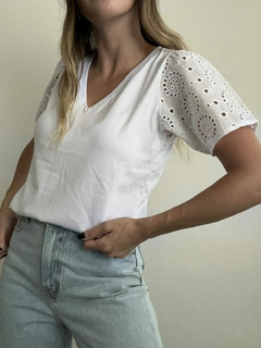 Remera QUARZO broderie - tienda online