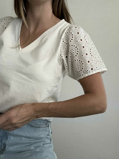 Imagen de Remera QUARZO broderie