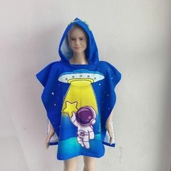 PROMO Poncho Infantil Estampado CB - comprar online