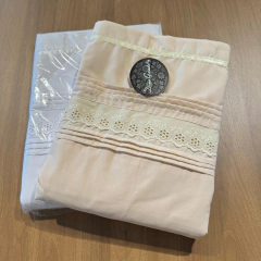 Cortina Baño Broderie y alforzas Dina Gerade - comprar online