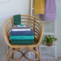 Juego Toalla y Toallón Arcoiris Belly COT - comprar online