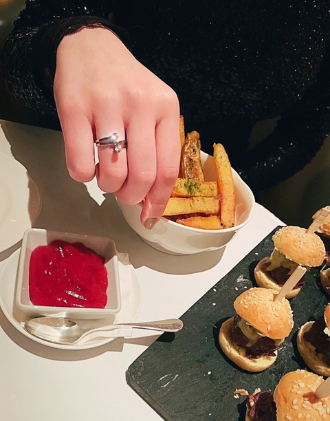 Anillo de acero quirurgico y cristal EUDORA
